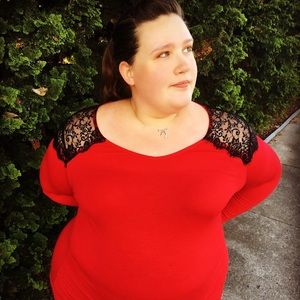 Plus Size Maternity Shirt